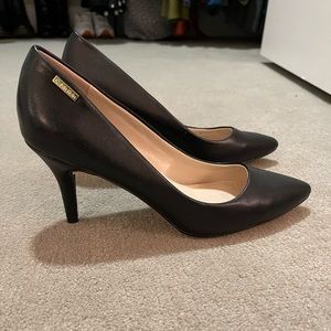 Women’s size 10 Calvin Klein Kimberly pump